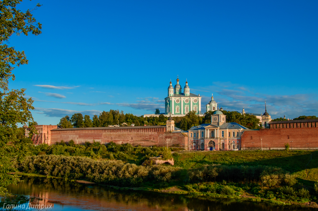 Смоленск фото. Смоленск. Собор Смоленск вид на а город. Смоленск достопримечательности города набережная.