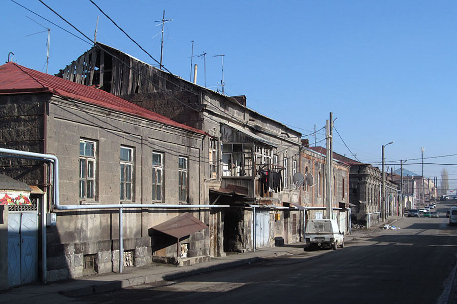 Участок ленинакан. Гюмри Армения. Гюмри Армения улицы города. Город Гюмри Армения.