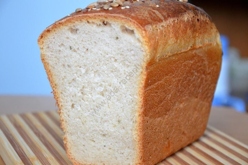 Пшеничный хлеб в форме. Хлеб. Хлеб обычный. Хлеб пшеничный формовой. Белый хлеб кирпичик.