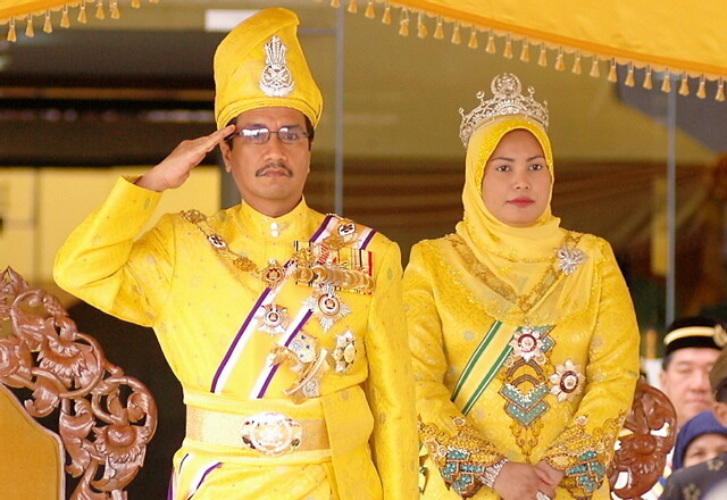 Малайзия бруней. Король Малайзии Монарх. Мизан Абидин - Король Малайзии Малайзия. Король Малайзии 2023.