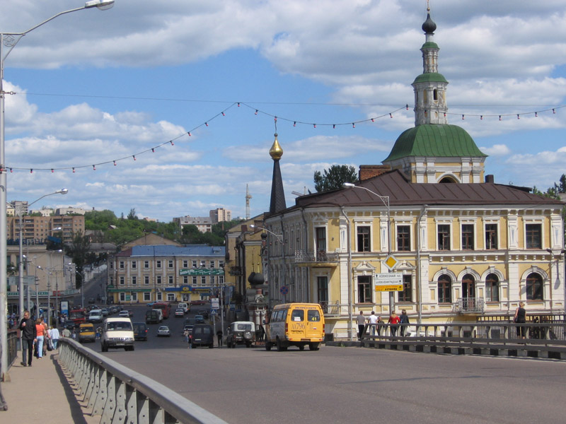 Улицы смоленска фото. Смоленск улицы. Главная улица Смоленска. Смоленск улицы города. Смоленск Заднепровский район Покровка.