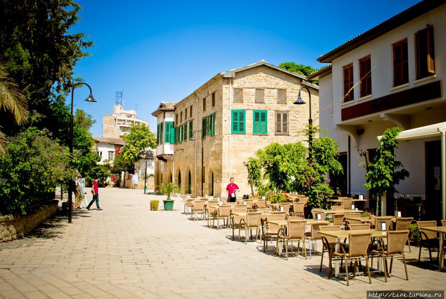 Кипр столица кипра. Столица Кипра Никосия. Никосия центр Кипр. Никосия лето. Фотус красивая Кипр Никосия.