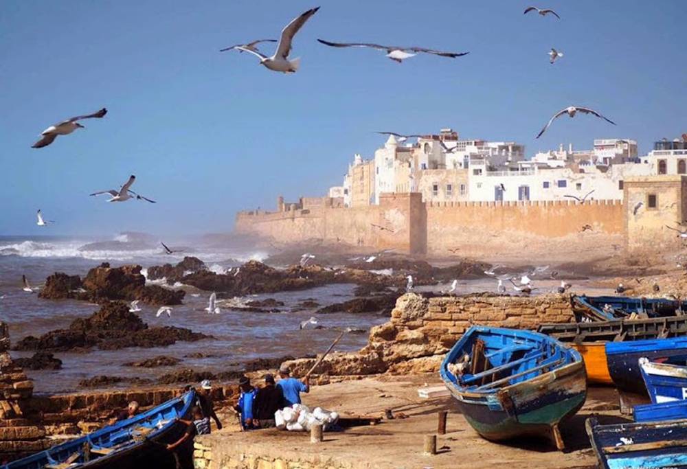 Марракеш дождь. Город в Марокко Essaouira. Марокканский город Эссуэйра. Марракеш ЭС Сувейра. Эссауира Марокко пейзажи.