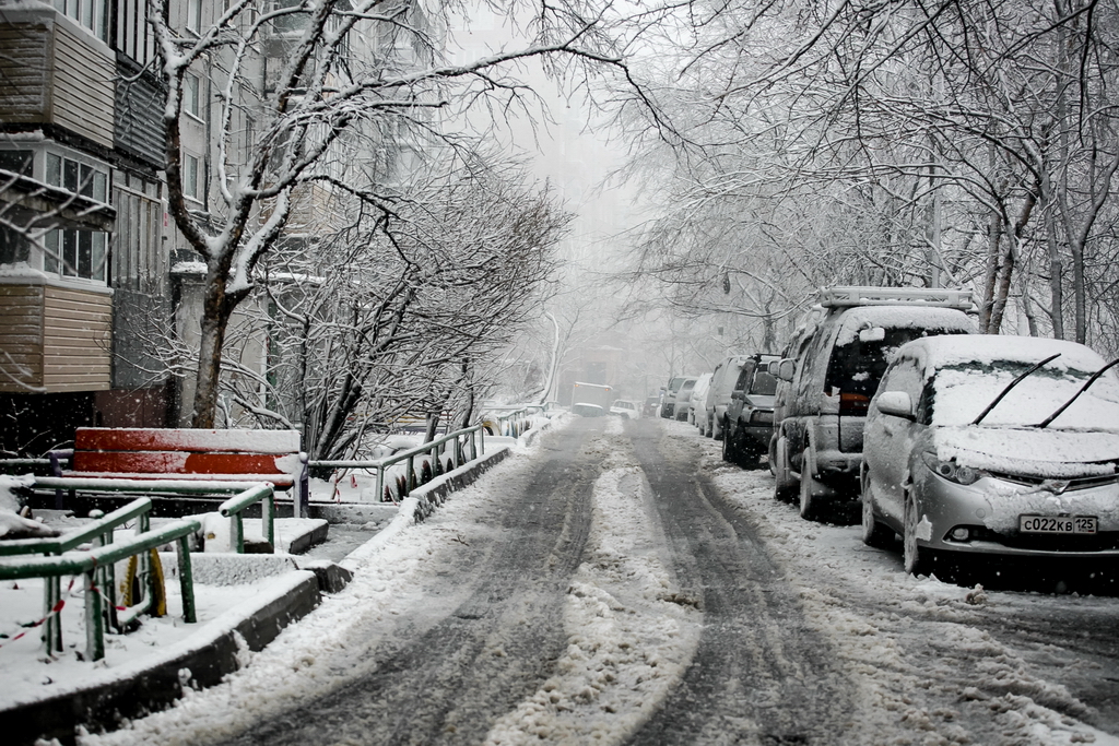 Где зима мягкая. Владивосток зима. Улицы Владивостока зимой. Владивосток в декабре. Владивосток климат зимой.