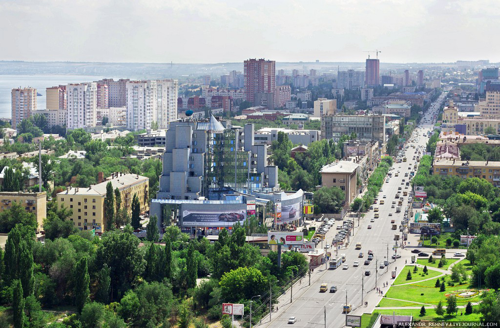 Улицы г волгограда. Волгоград центр города. Советский район Волгоград. Волгоград современный. Волгоград общий вид.