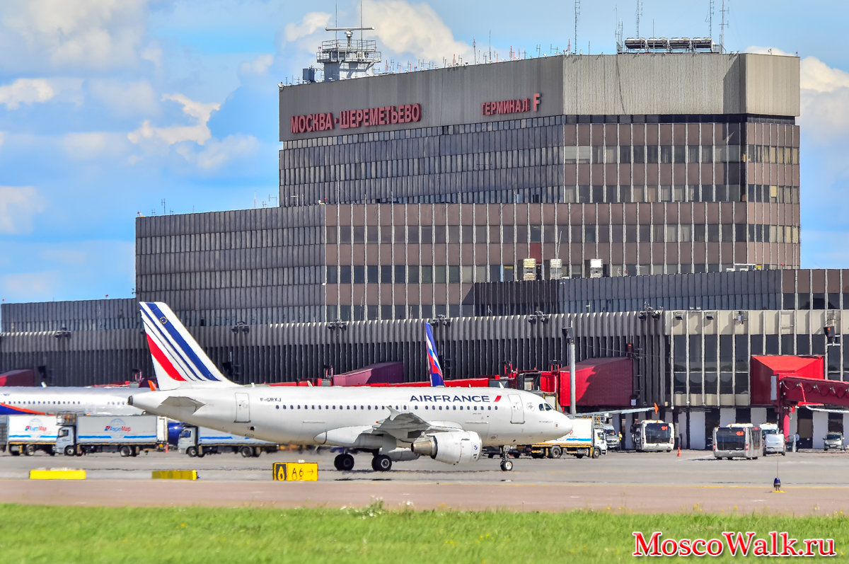 Москва шереметьево. Аэропорт Москва Шереметьево. Air France Шереметьево терминал. Аэропорт Шереметьево 2000. Аэропорт Шереметьево 1999.