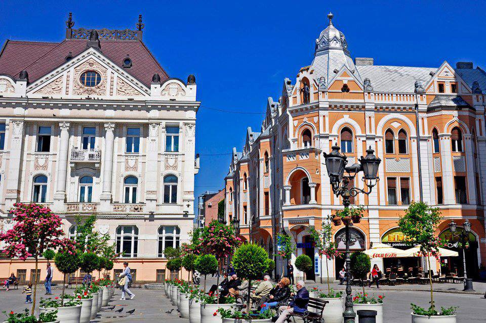 Сербия площадь. Белград Сербия архитектура. Нови сад Сербия. Город нови сад в Сербии. Ратуша нови сад.