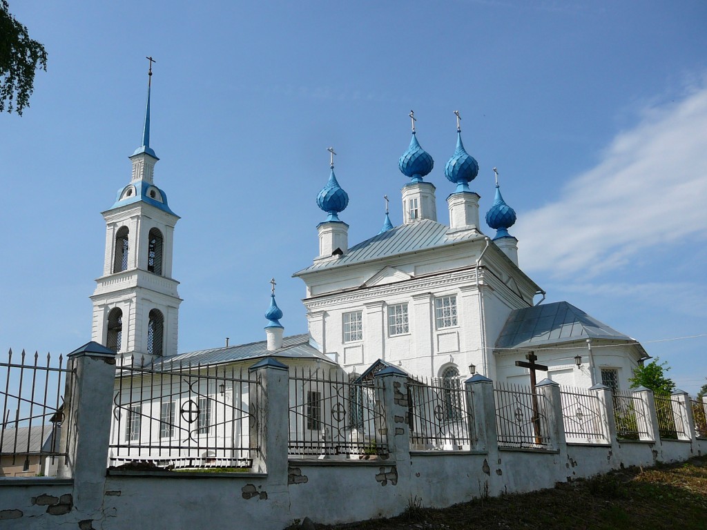 Кострома сусанино. Домнино Костромская область монастырь. Домнино Сусанинский район. Успенская Церковь Домнино. Церковь в Домнино Сусанинского района Костромской области.