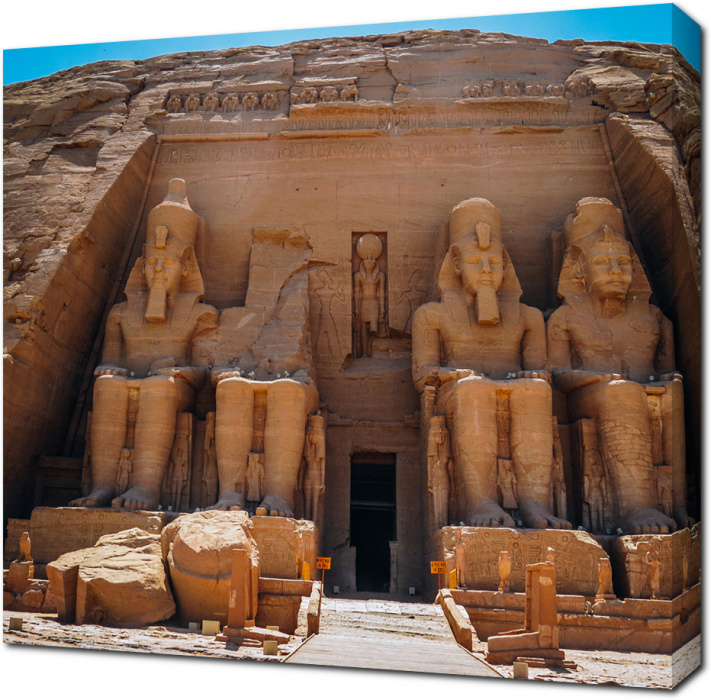 Какие подарки делали фараоны богам в храмах. Египет храм Рамзеса II.. Египет Абу Симбел храм Рамсеса. Фасад храма Рамзеса II В Абу-Симбеле.