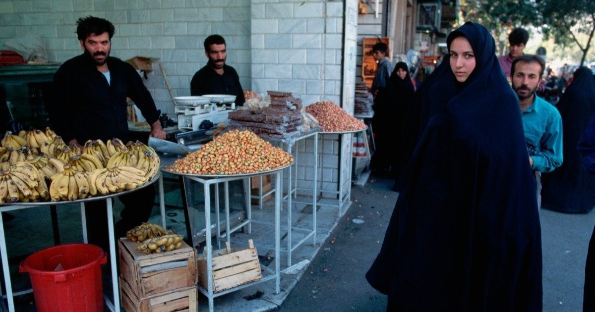 Иран санкции год. Иран люди. Иран люди жизнь. Жизнь в Иране. Иран сейчас.