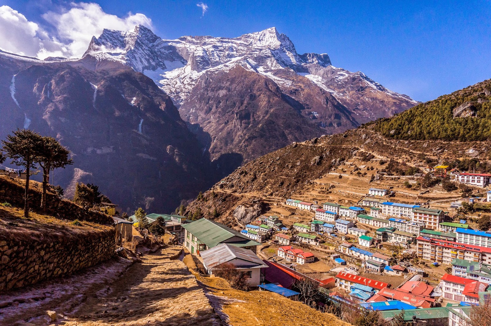 Доле непал. Намче базар Непал. Намче базар Эверест. Деревня Намче Непал. Непал Катманду Эверест.