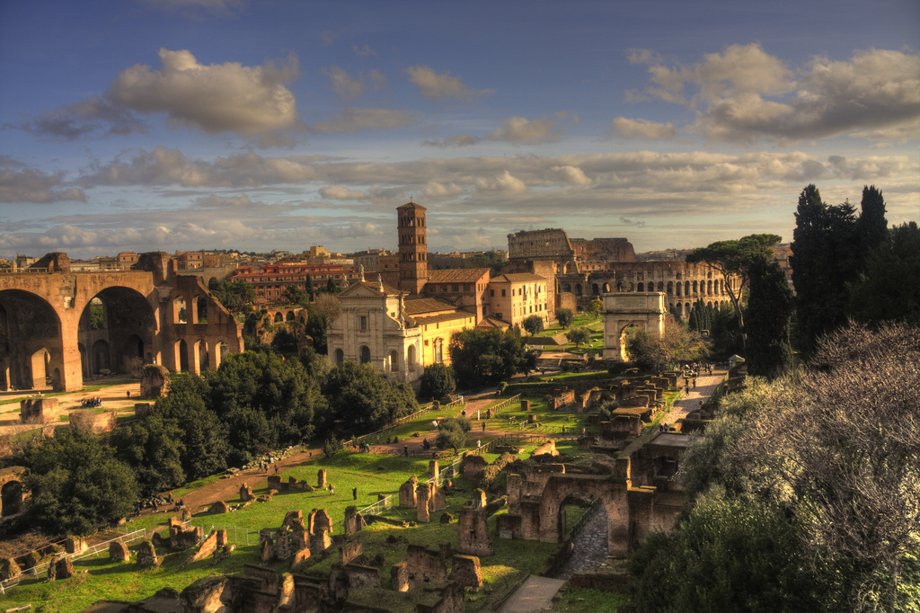 Рим часть вторая. Рим центр города древний. Древний Рим на семи холмах. Город на 7 холмах Рим. Древний Авентин в Риме.