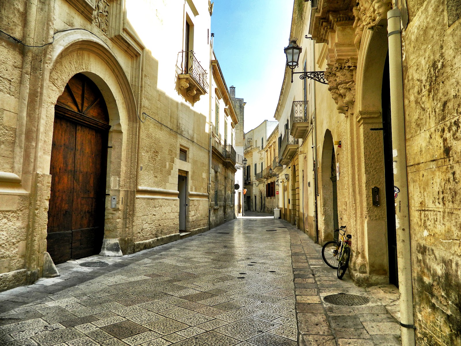 L italy. Lecce Италия. Лече Италия. Лечче город в Италии. Город Lecce в Италии.