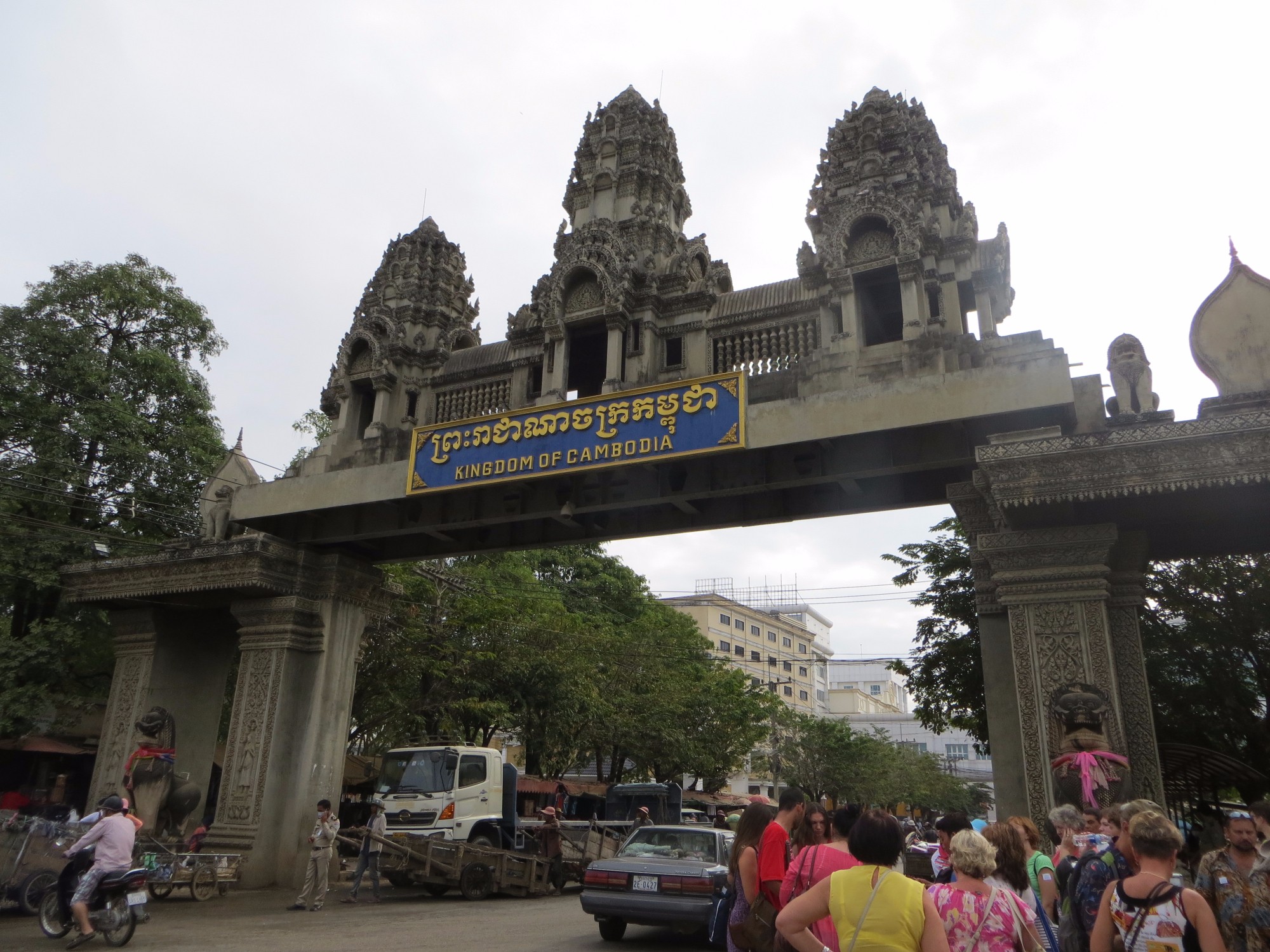 Экскурсии в бангкок из паттайи. Камбоджа границы. Экскурсия в Камбоджу из Паттайи. Экскурсия в Камбоджу из Паттайи 2023. Поездка из Паттайи в Ангкор ват Камбоджа.