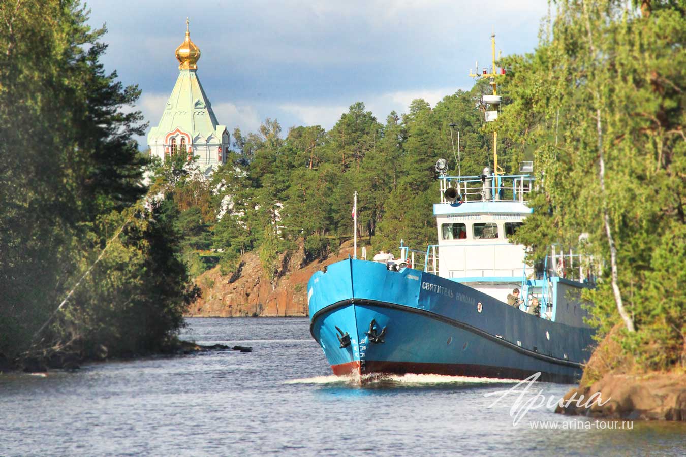 Круиз коневец валаам. Валаам Коневец. Монастырская бухта Валаам. Остров Коневец. Коневец Пристань.