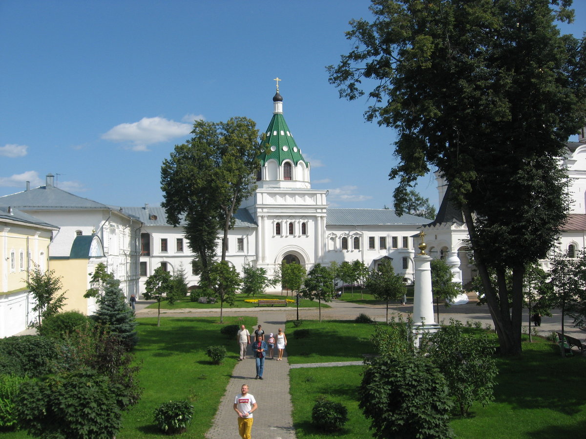 Косторома. Кострома город. Города России. Кострома.. Городской округ город Кострома. Ипатьевский монастырь Кострома весной.