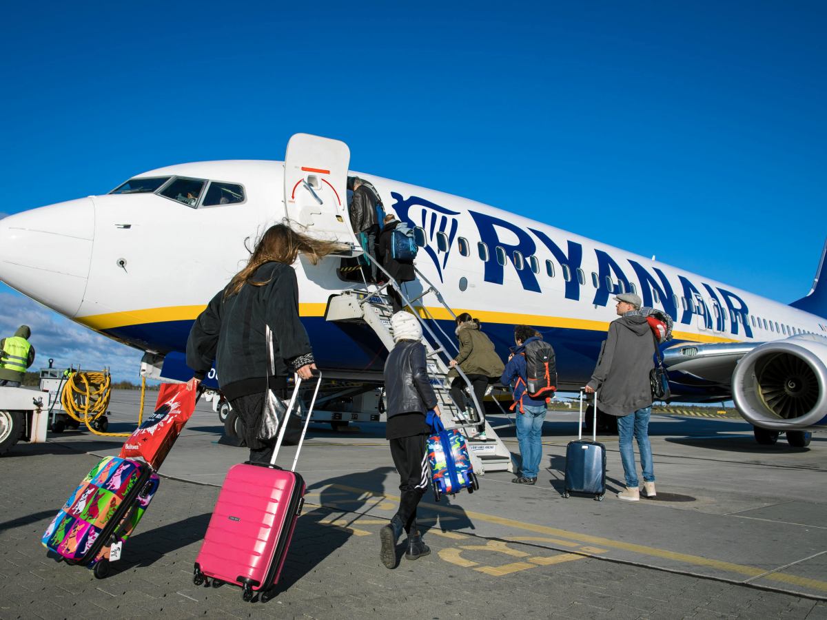 Авиакомпания лоукостер. Лоукостер Ryanair. Ирландская авиакомпания лоукостер. Лоукостеры Европы.