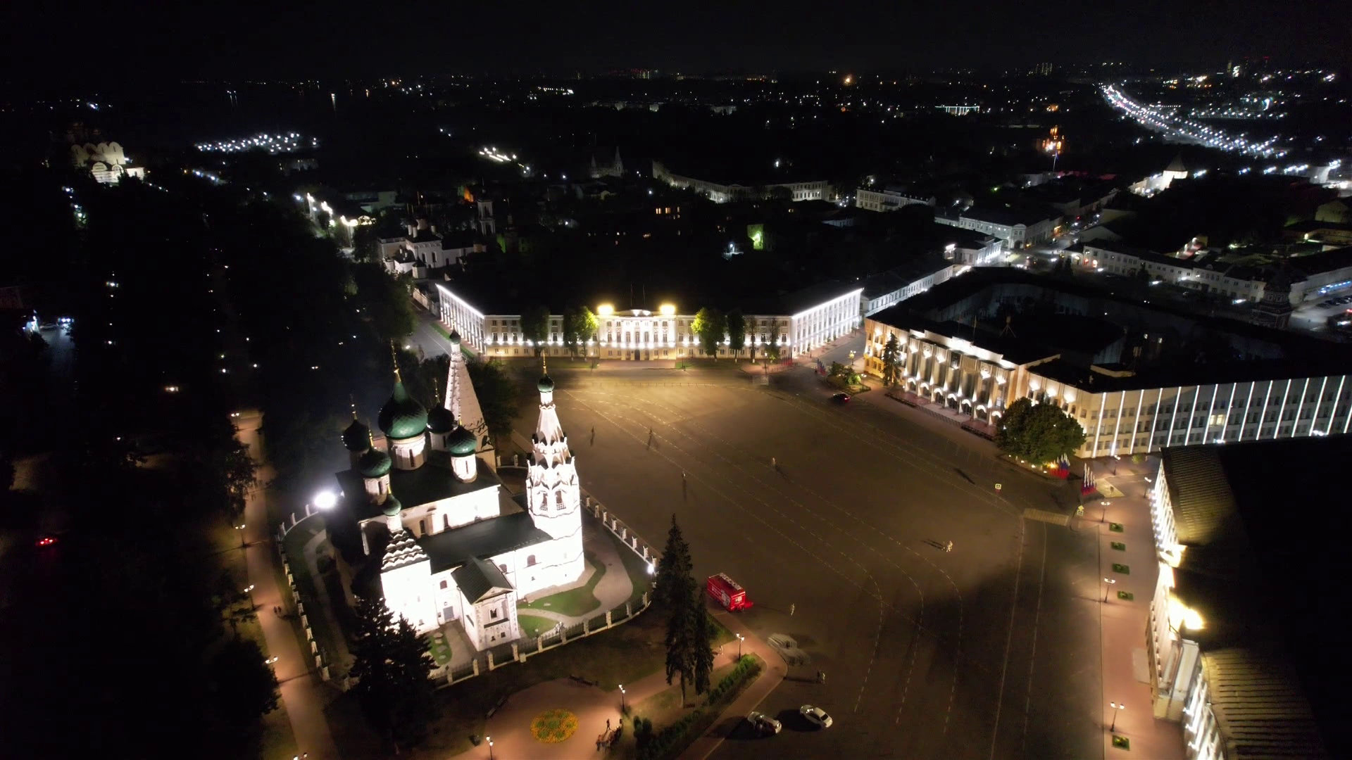 Москва город ярославль. Город Ярославль. Ярославль новый год. Новая подсветка в Ярославле. Город Ярославль Википедия.