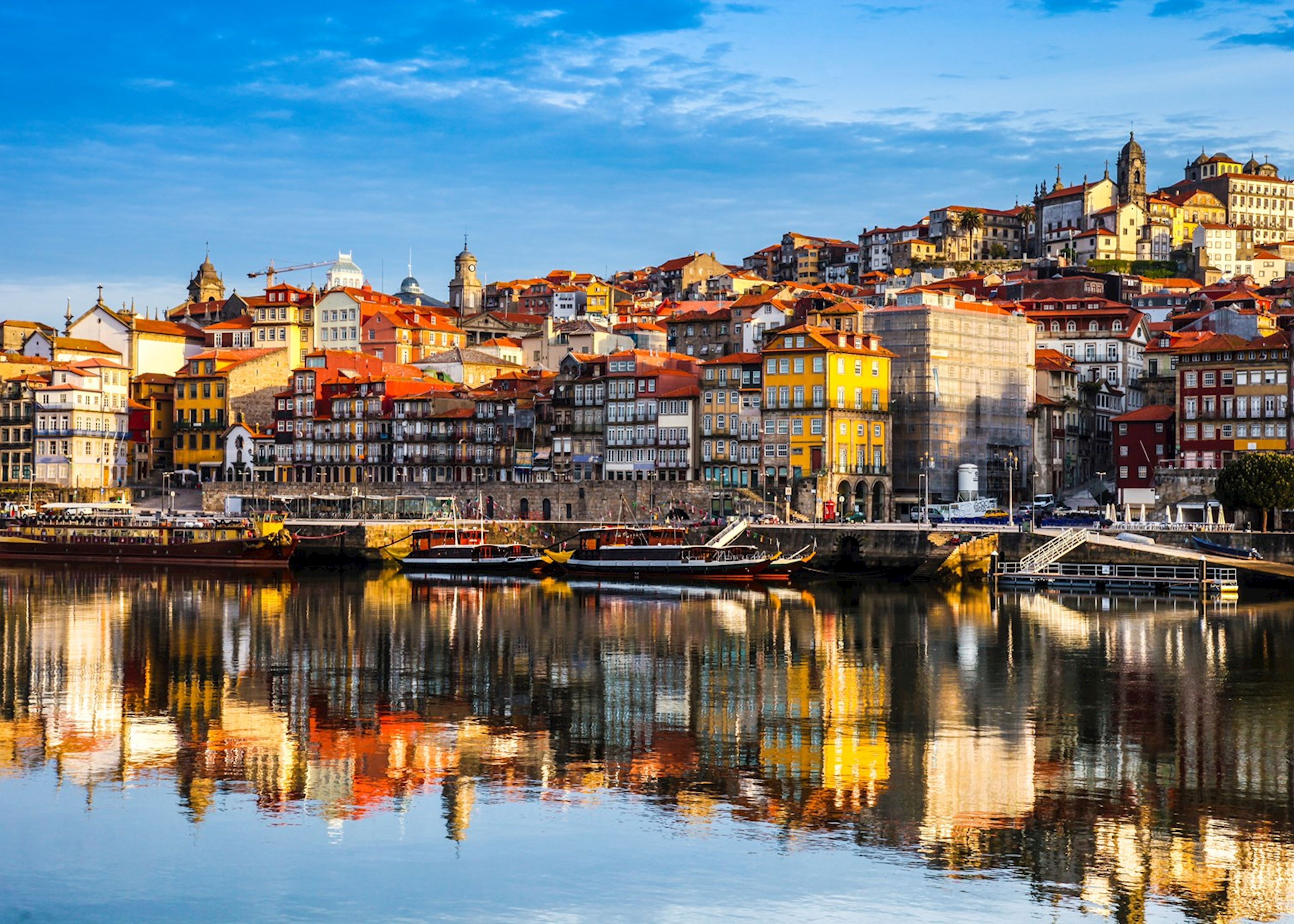 Porto's. Порто Португалия. Рибейра Португалия. Район Рибейра порту. Набережная Рибейра в порту.