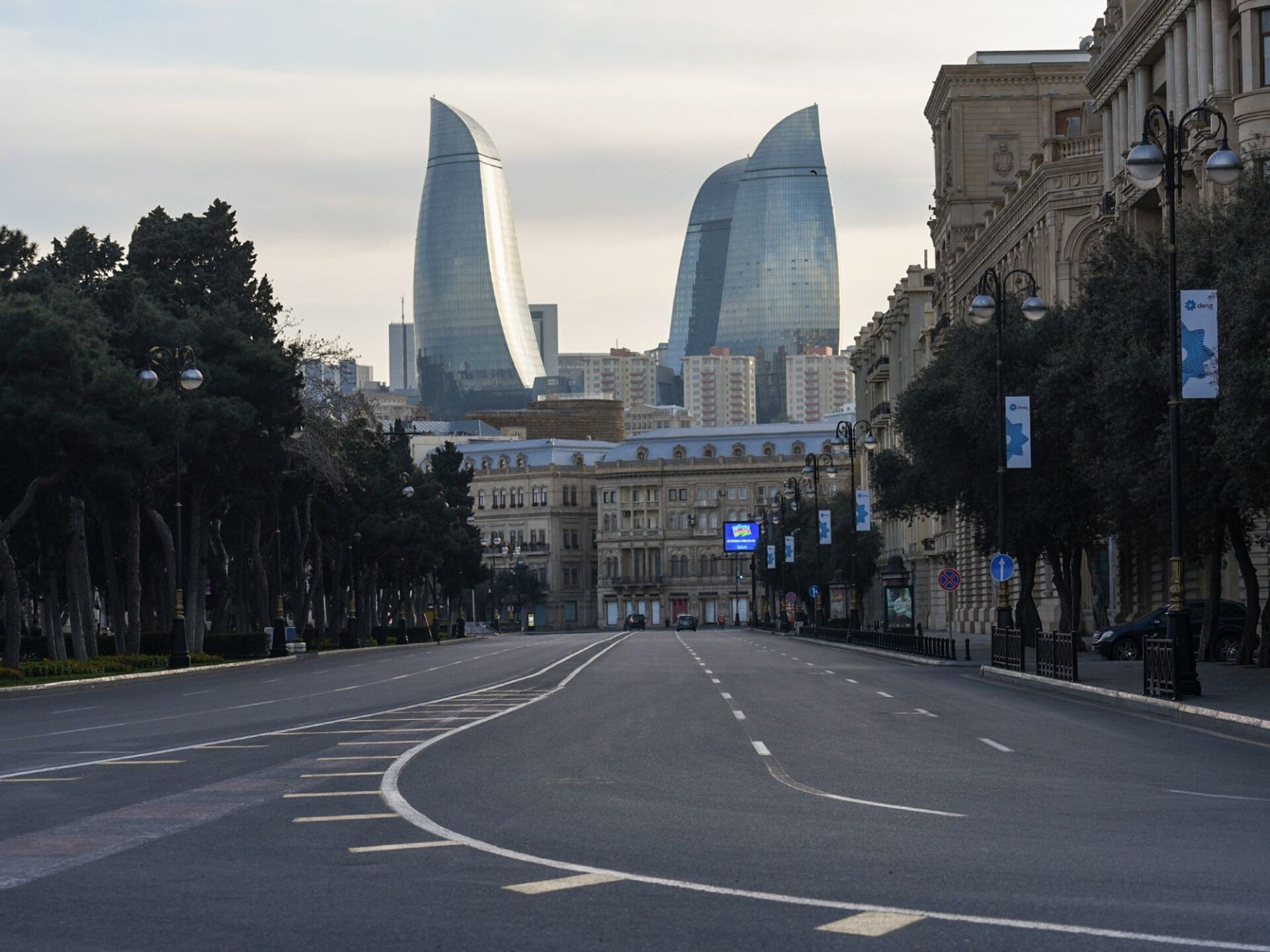 Baku streets. Баку 2020 улицы. Баку фото города 2022. Город Баку Азербайджан фото сейчас 2020. Улицы Баку 2000.