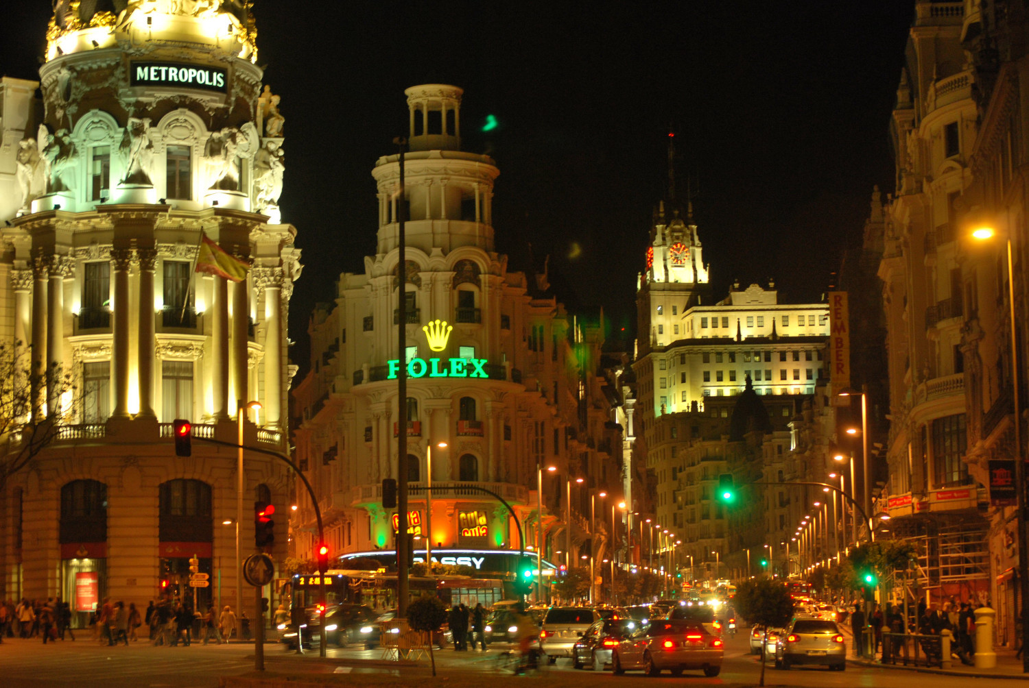 Madrid en. Улица Гран ВИА Мадрид. Гран ВИА Испания. Gran via в Мадриде. Мадрид столица Испании.