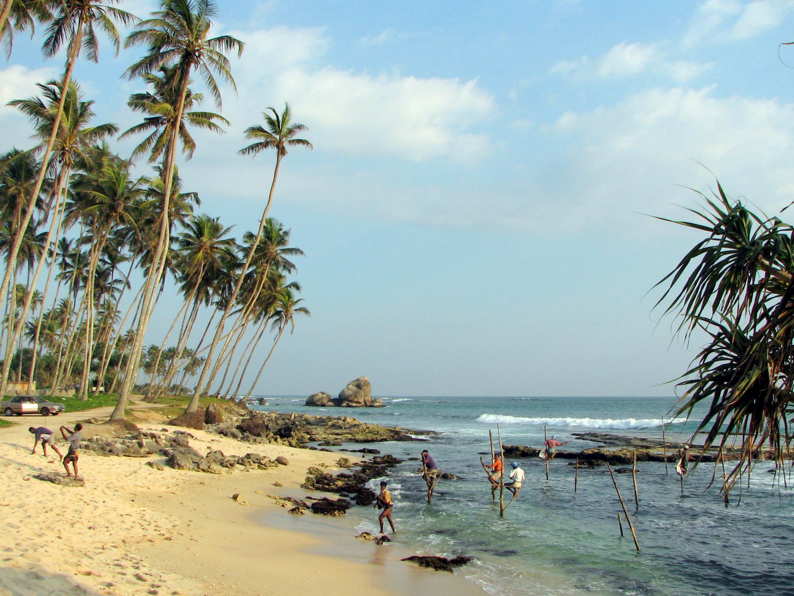 Шри ланка по месяцам когда лучше. Унаватуна Шри Ланка. Шри Ланка в марте. Шри Ланка климат. Пляжи Шри Ланки в марте.