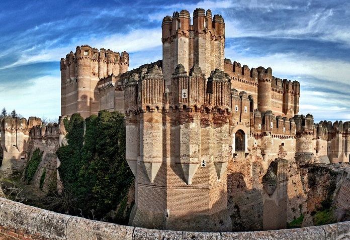 замки испании
