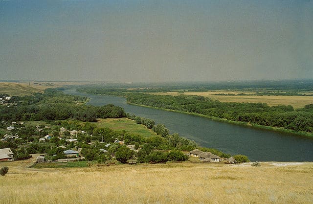 Река Дон летом