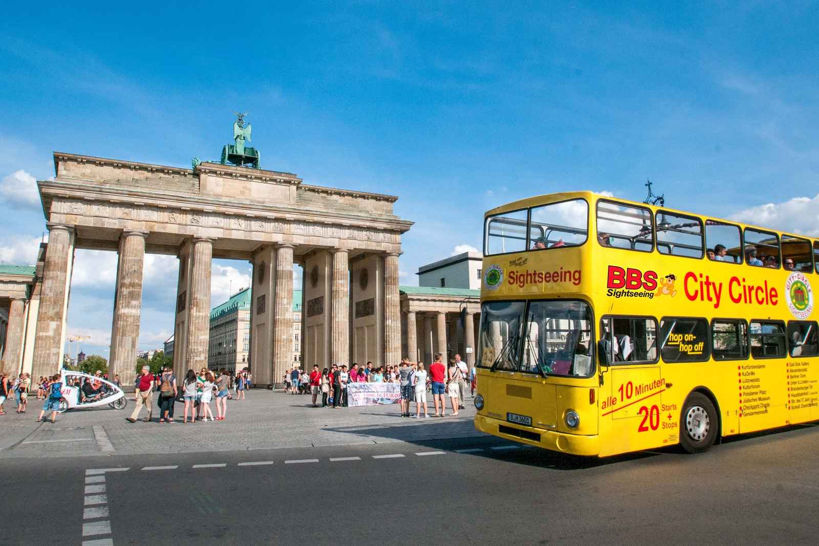 Автобусные экскурсии 2 дня. Berlin City Tour. Экскурсии в Берлине. Автобусы Берлина. Экскурсионный автобус по Берлину.