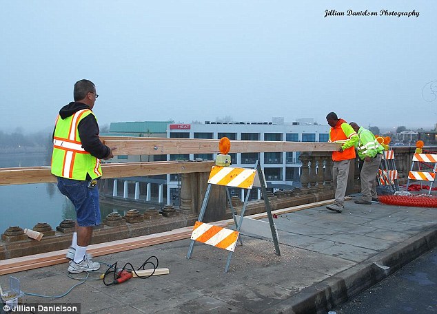 Workers in Lake Havasu City are repairing 40 feet part of the landmark London Bridge after the incident this weekend