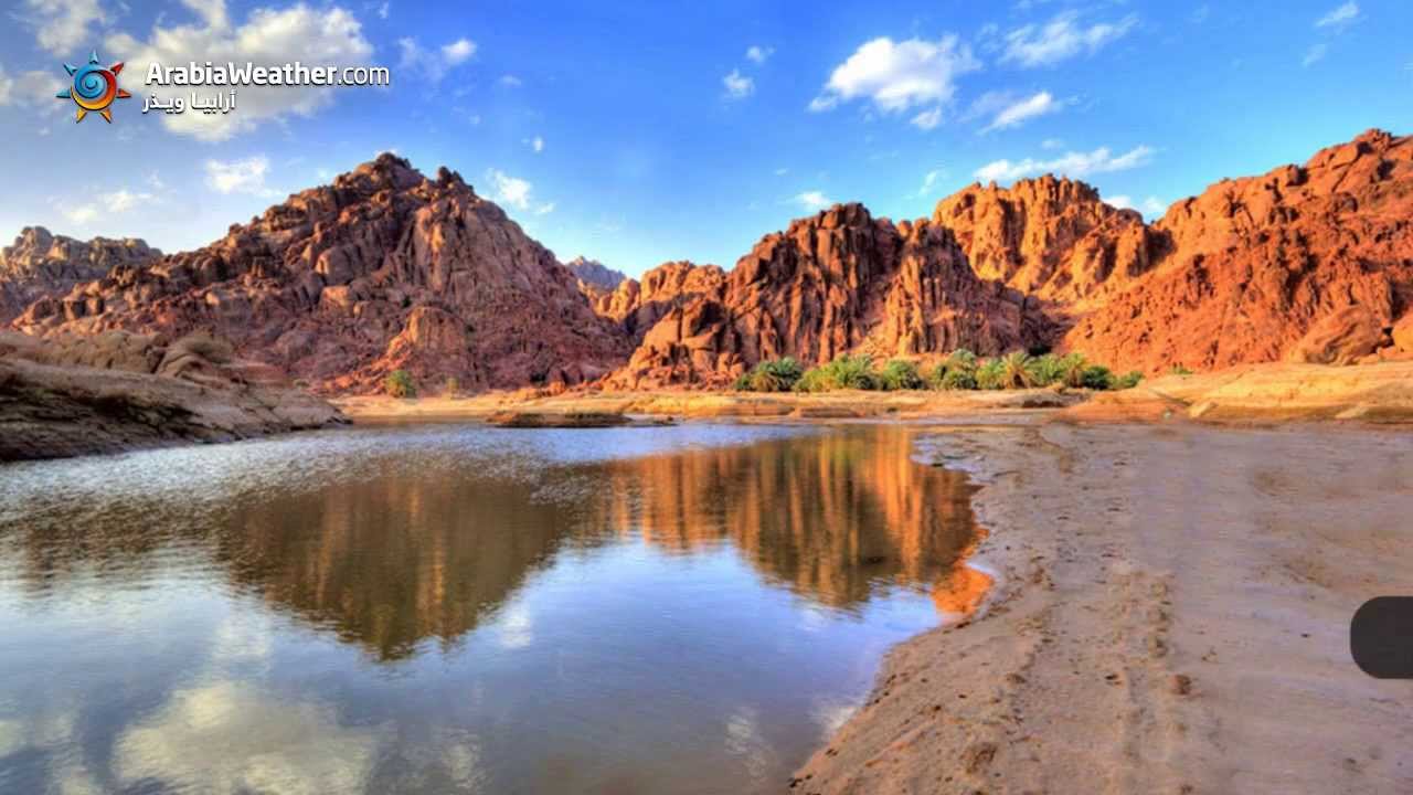 Реки саудовской аравии. Вади Саудовской Аравии. Саудовская Аравия каньон. Озеро в Саудовской Аравии.