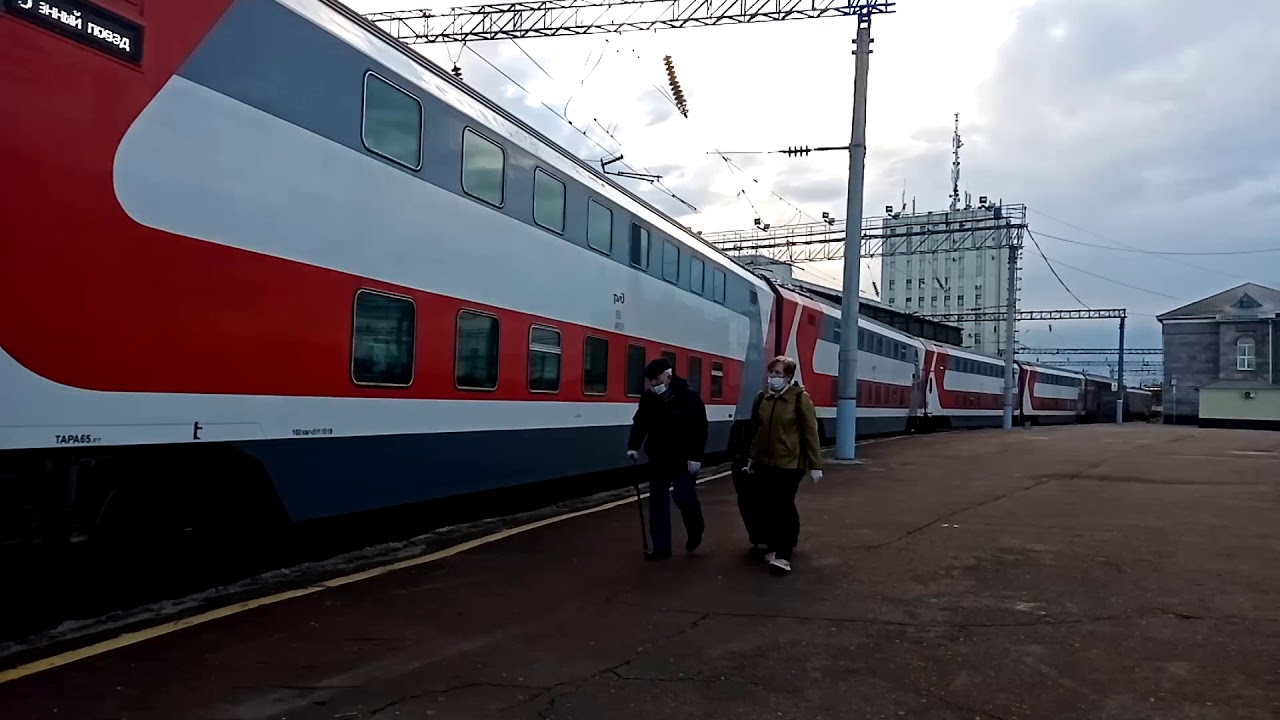 Фото поезда москва адлер. РЖД 104 Адлер Москва. 104жа «двухэтажный состав» · Адлер — Москва Казанская. Поезд 104 Москва Сочи. Фирменный поезд Москва Адлер 104в двухэтажный.