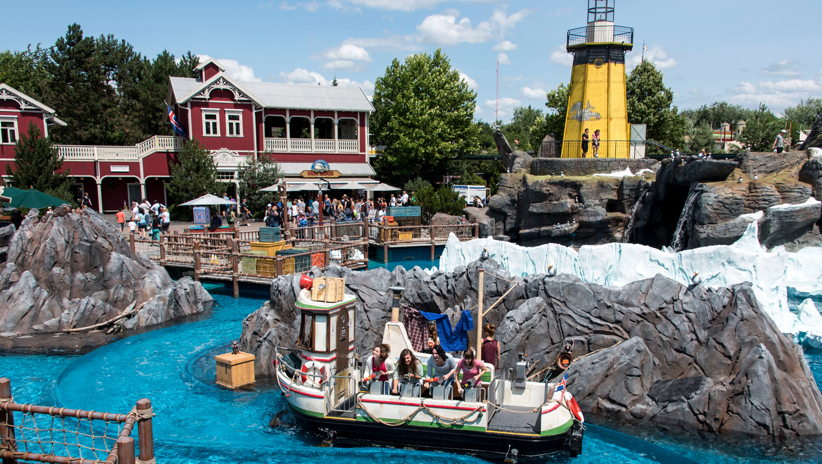 Развлечения в европе. Европа парк Фрайбург. Europa Park Германия. Европа парк в Германии Посейдон. Парк аттракционов Europa Park в Германии.