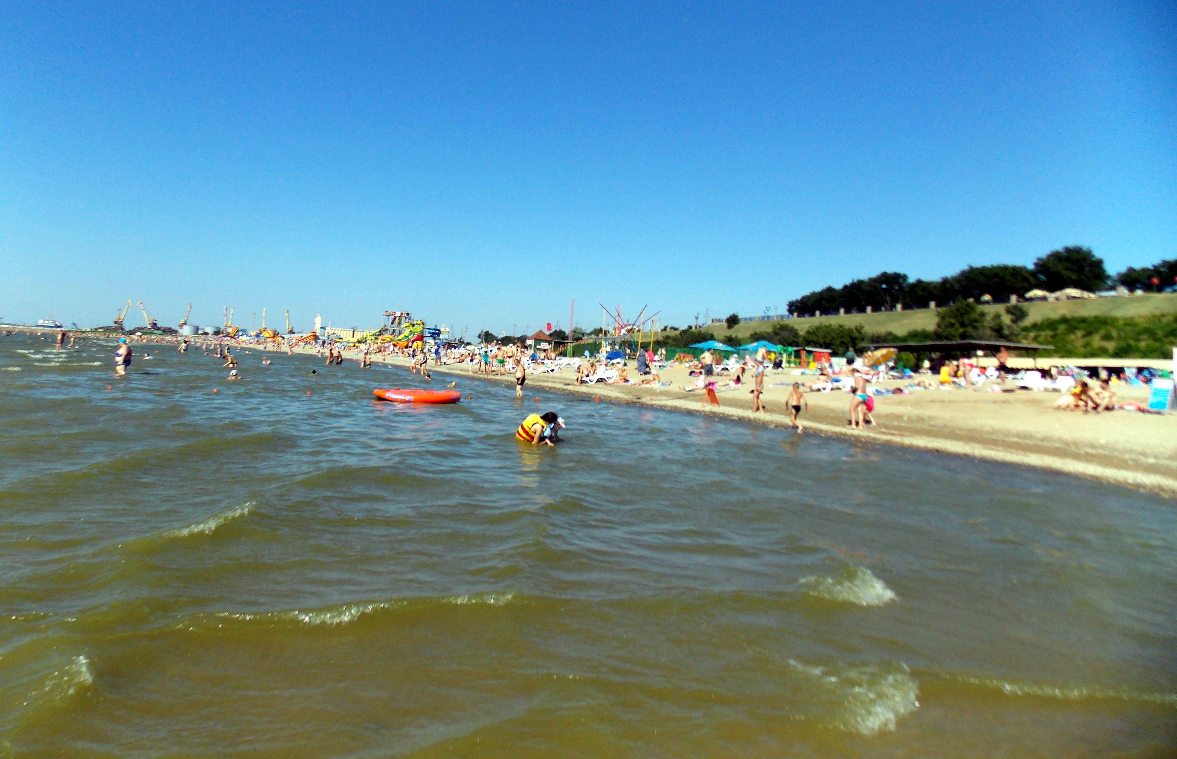 Курорты азовского моря. Азовское море Ейск море. Ейск Азовское. Ейск курорты Азовского моря. Азовское море это Краснодарский край Ейск.