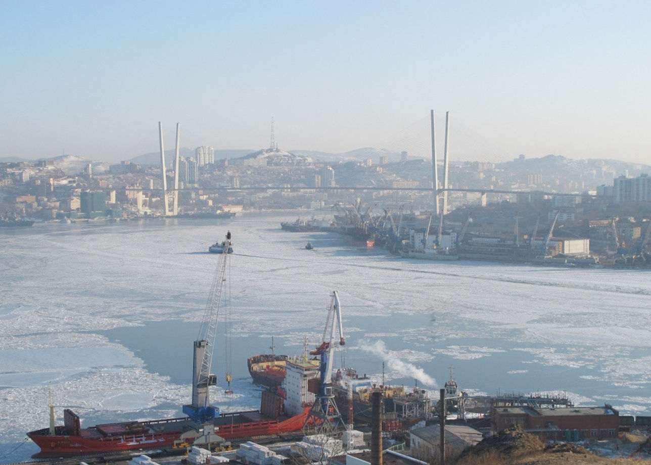 Прогноз владивосток. Владивосток порт зима. Владивосток зимой 2020. Порт Владивосток зимой. Владивосток зима 2020.