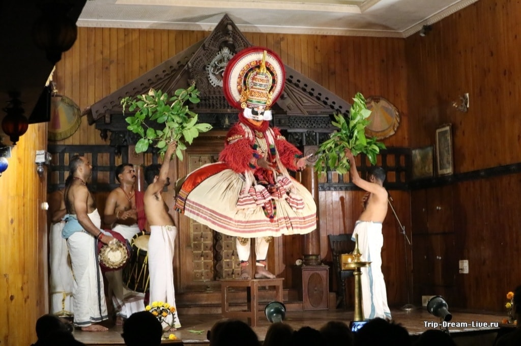 Представление Kerala Kathakali Dance в Кочи