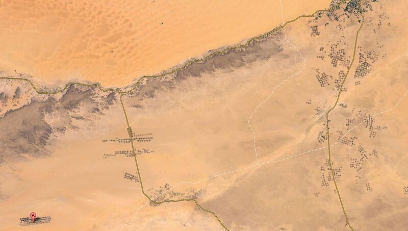Много непонятных точек в Ливийской пустыне