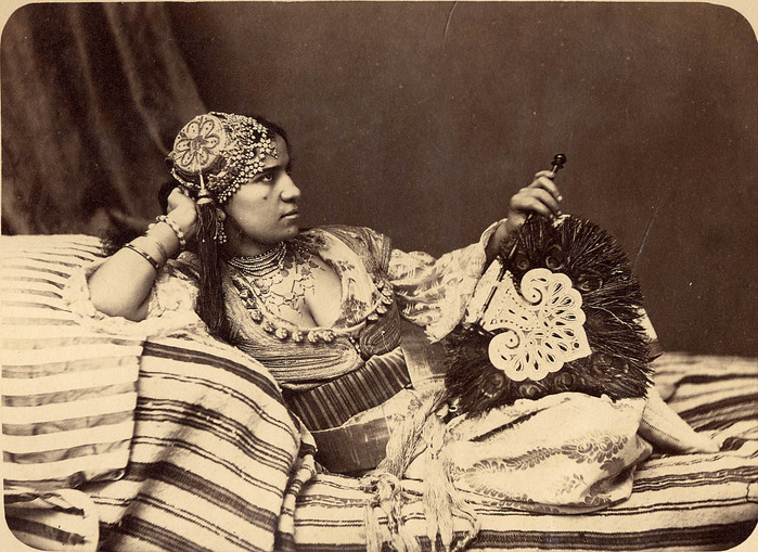 Настоящий гарем. Жена Султана. Гарем иранского Султана 19 век. Гарем Султана фото. Гарем турецкого Султана 19 века.