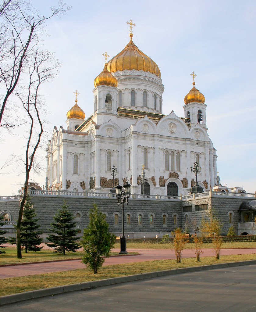 Высокий храм. Православный храм Христа Спасителя. Храм Христа Спасителя стиль. Храм Христа Спасителя самый большой. Храм Христа Спасителя Алтуфьево.