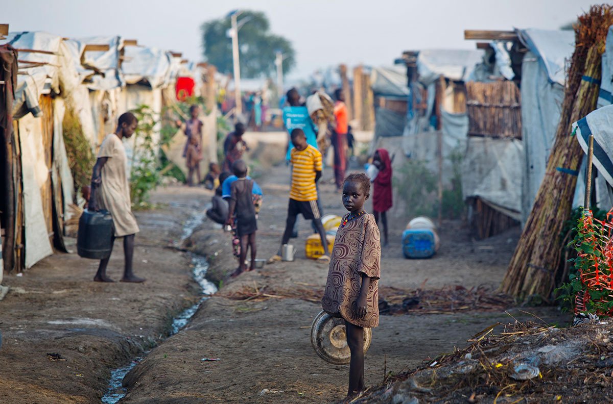 Жизнь в бедных странах. Южный Судан трущобы. Бедность населения в Африке.