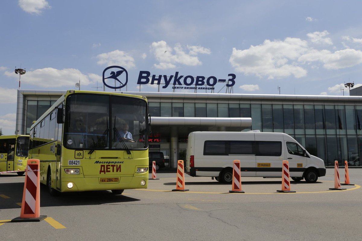 автобус в аэропорту