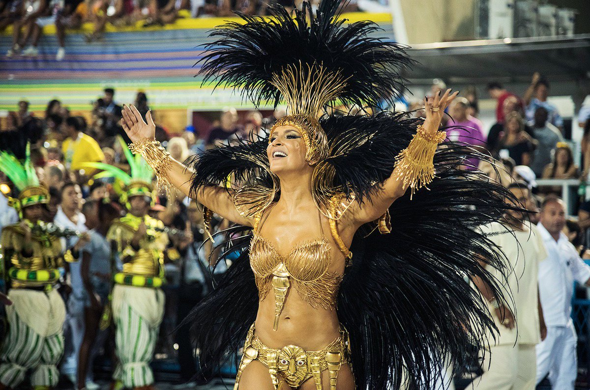 описание карнавала в бразилии