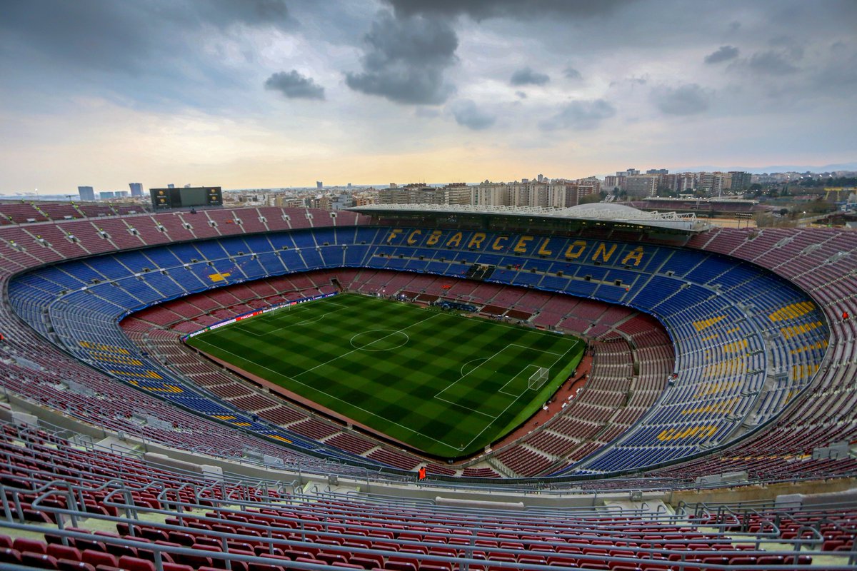 Закрытие стадиона. Стадион Камп ноу в Барселоне. Stadium Camp nou in. Стадион Камп ноу в Лиге чемпионов. Стадион Камп ноу • 1.8 км.