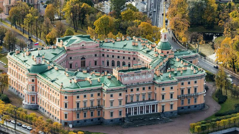 Михайловский замок санкт. Михайловский замок Баженов. Баженов Михайловский замок в Петербурге. Василий Баженов Михайловский замок. Русский музей Михайловский инженерный замок.