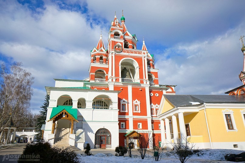 Монастырская Звонница Саввино-Сторожевского монастыря в Звенигороде