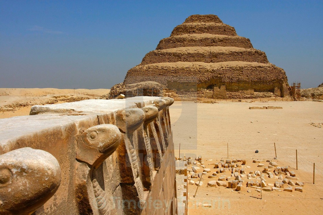 Горы в древнем египте. Пирамида Джосера древний Египет. Пирамида Джосера сфинкс. Пирамида Джосера в Египте интересные факты. Пирамида Джосера в Египте план.