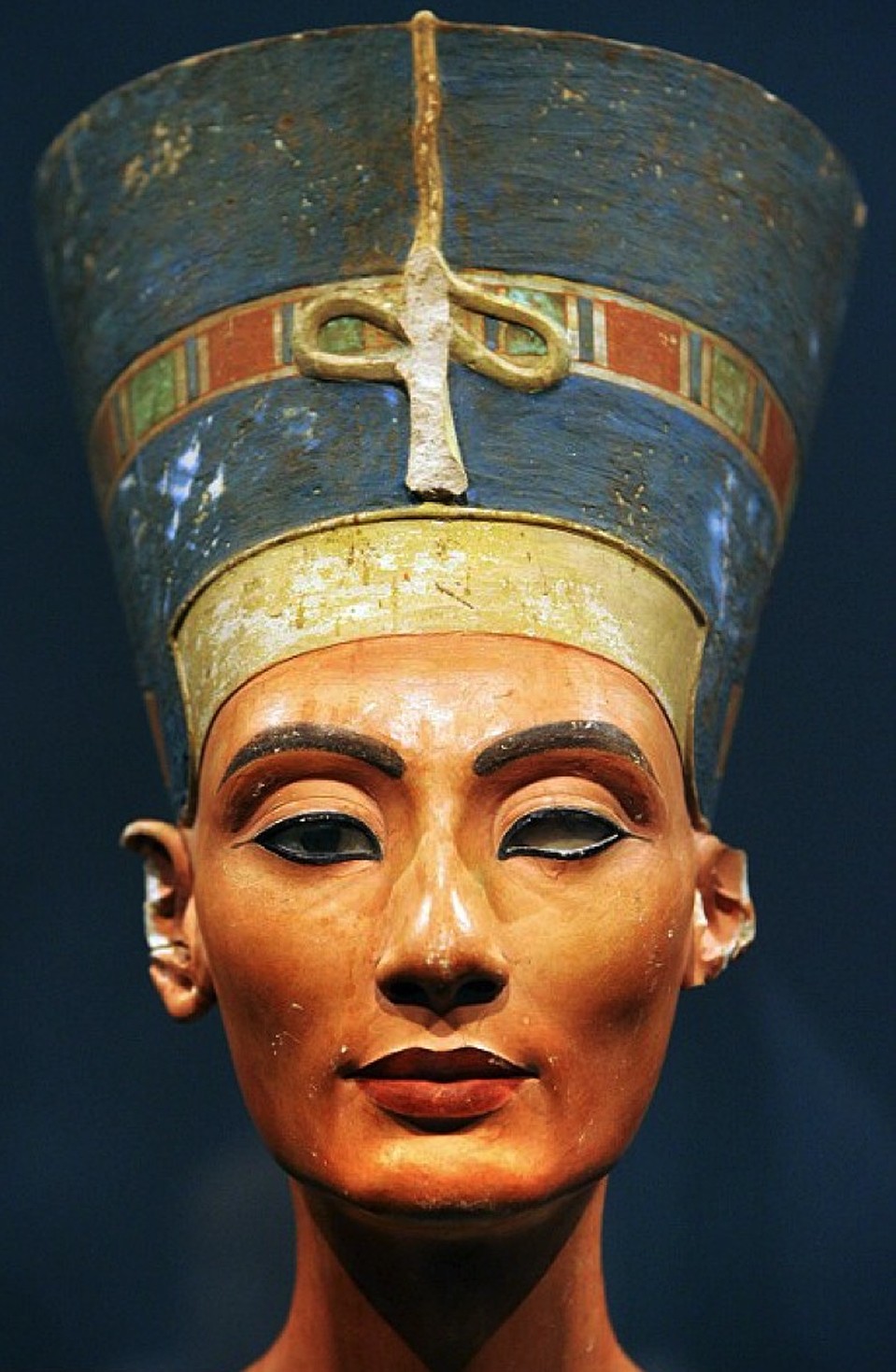 Нефертити - вероятная мать Тутанхамона. 