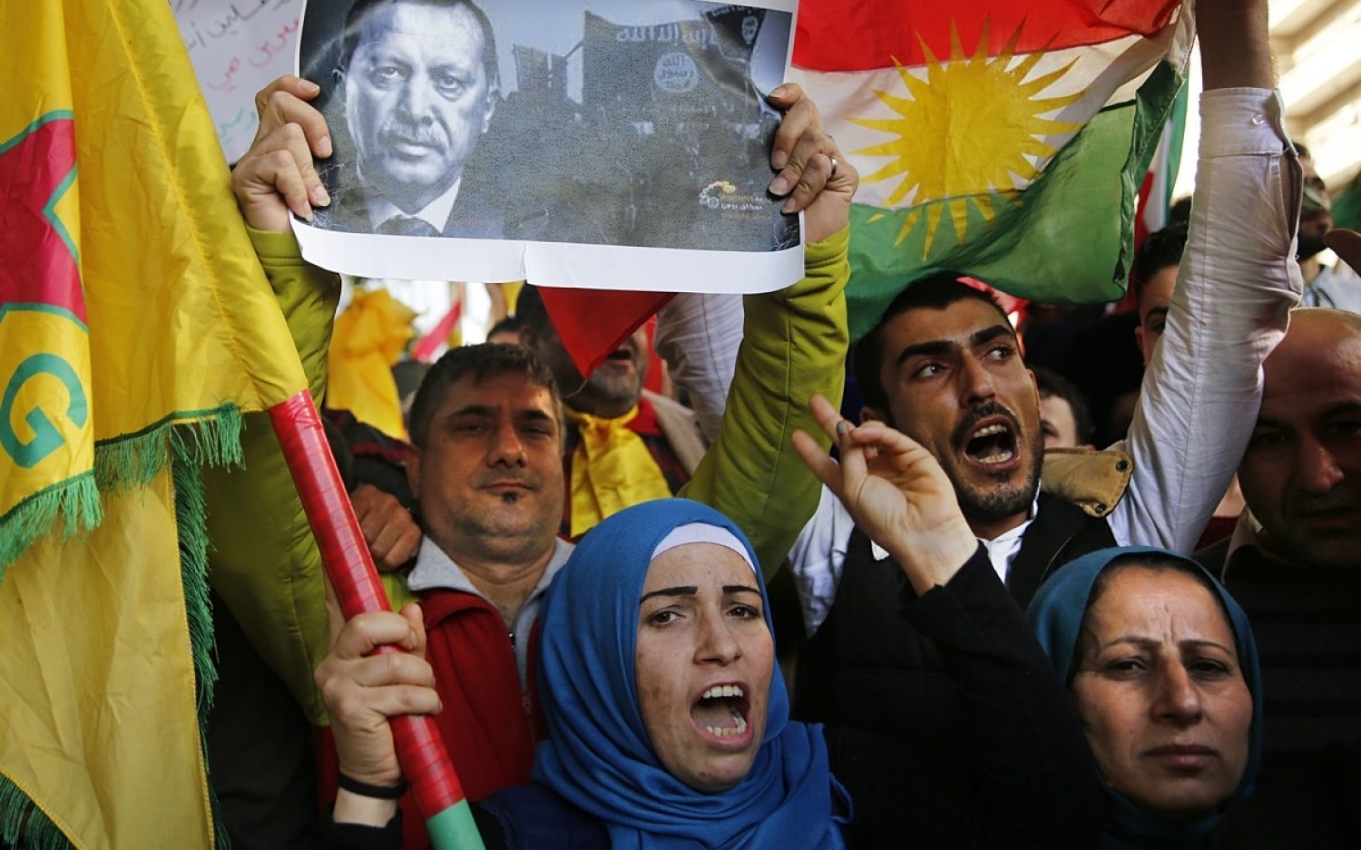 Турция выступает против. Турция против Курдистана. Курды и турки. Турецко-курдский конфликт. Турки против курдов.