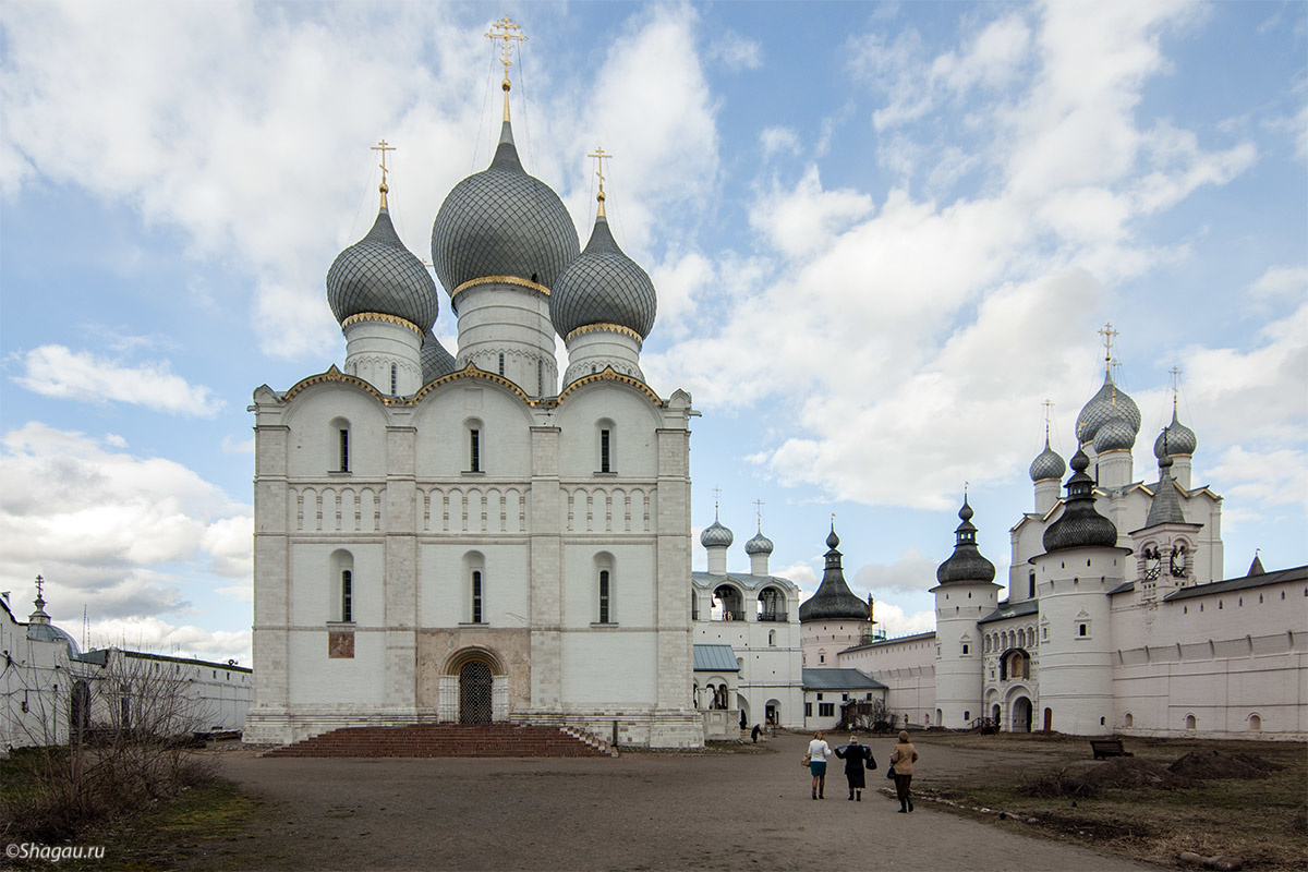 Москва ростов великий. Архитектурный памятник Ростовский Кремль. Ростов Великий Центральная площадь. Ростов Великий фото города 2020. Достопримечательности Ростова Ярославского.