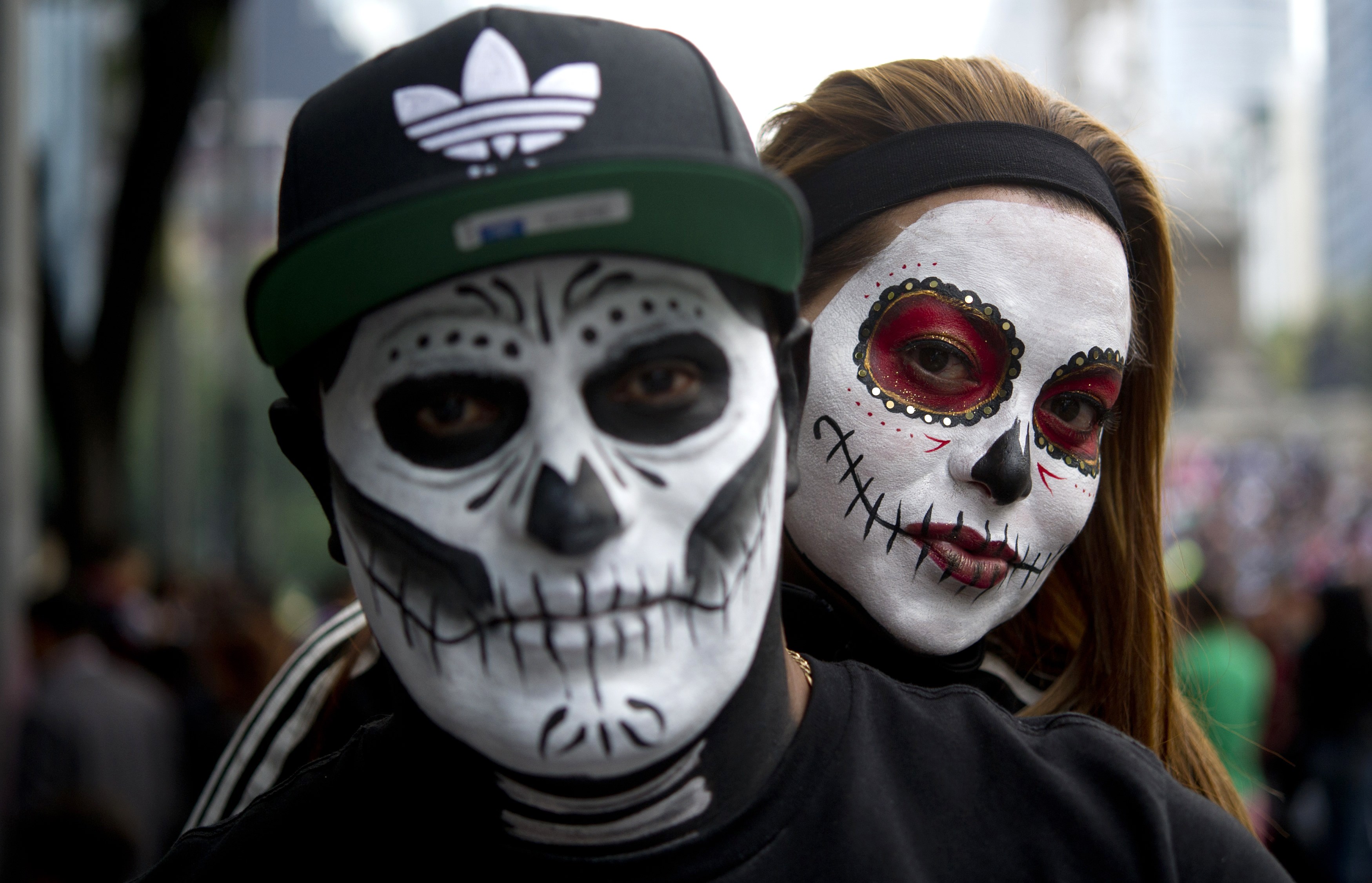 Актуальность дня мертвых. День мертвых в Мексике. Мексиканский праздник день мертвых. Фестиваль день мертвых в Мексике. Мексиканский Хэллоуин.